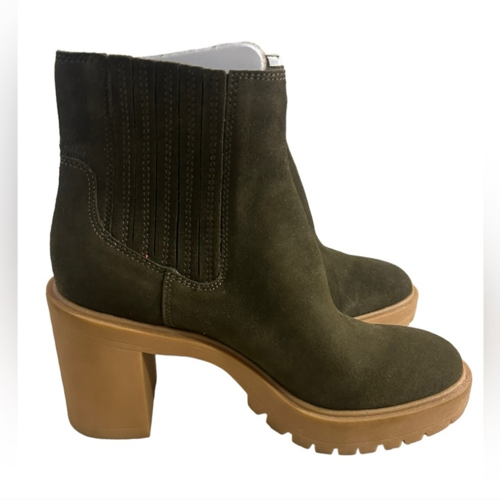 Dolce Vita H2O Waterproof Olive Green Suede Chunky Heel NWOB Size 9.5